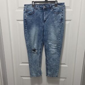 Love & Legend Size 18 Distressed Denim Cropped Jeans